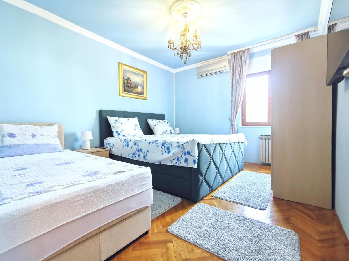 Apartments Mira คาชเตลา ภายนอก รูปภาพ